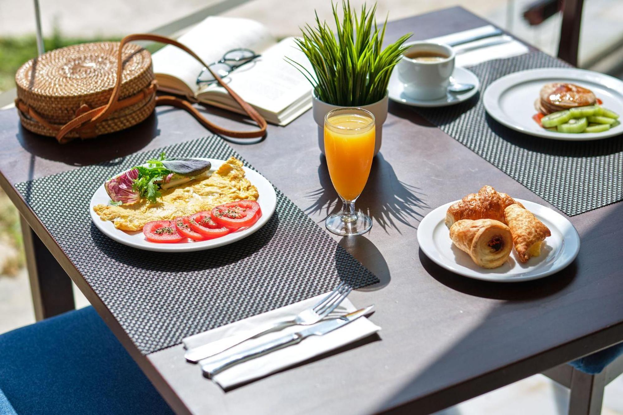 Hotel Illot Suites Cala Ratjada  Ngoại thất bức ảnh