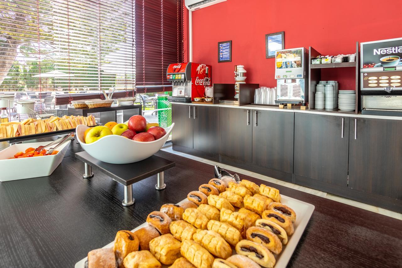 Hotel Illot Suites Cala Ratjada  Ngoại thất bức ảnh