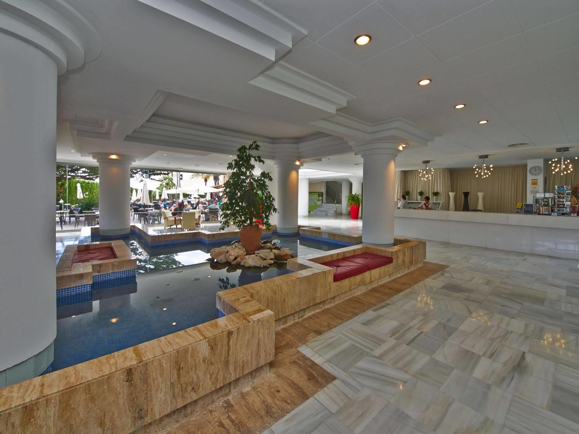 Hotel Illot Suites Cala Ratjada  Ngoại thất bức ảnh
